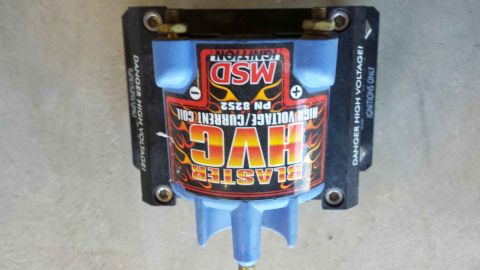 1995 Ford Bronco - An MSD Blaster HVC ignition coil is shown, with part number 8252 visible.