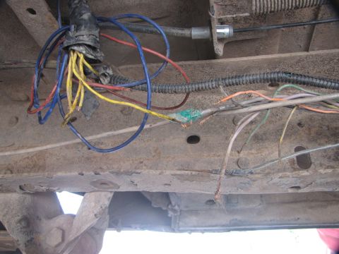 1978 Ford Bronco - Ujoint failed on the road. Flailing driveshaft got into the wiring harness.