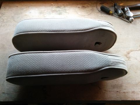 2007 Ford Crown Victoria - 95-97 CV/GMQ arm rests. For Sale Contact me: henry7023 at att dot net to contact me. Put the subject SM Parts For Sale Thanks.