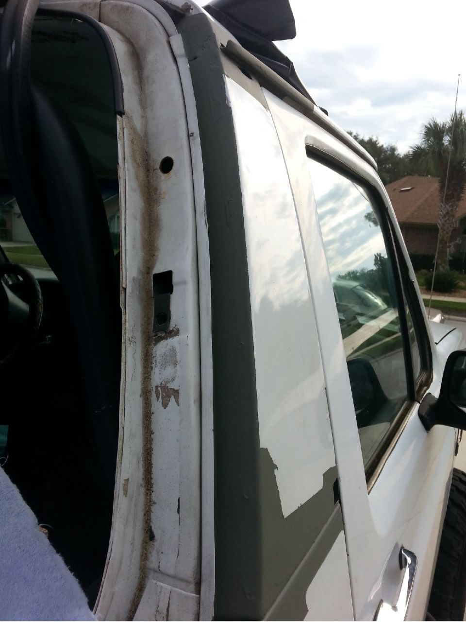 shot from the rear of the passenger side sail panel.