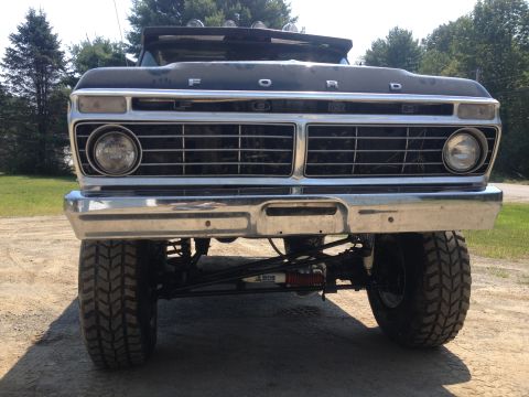 1970 Ford F-250 - Frontal view of a 1970 Ford F-250, showing its grille and bumper details.