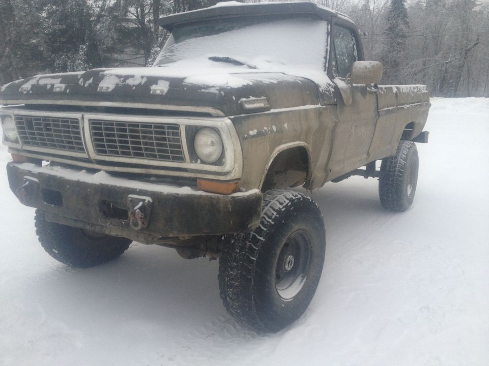 1970 Ford F-250, 3q-front view in snow