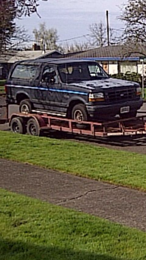 1992 Ford Bronco “The Dark Nite”