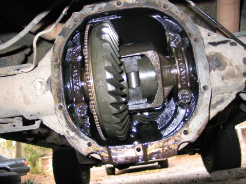1995 Ford Bronco - the assembled rear diff with the mini spool installed
