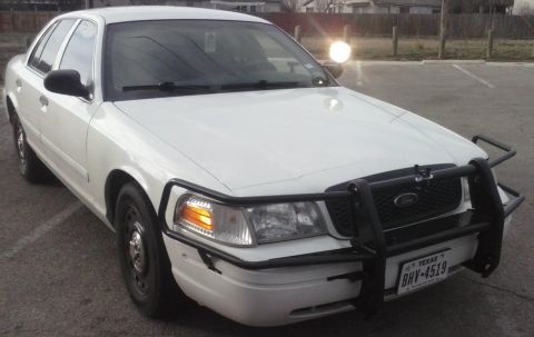 2003 Ford Crown Victoria “Vicky”