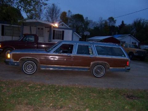 1985 Ford Crown Victoria LTD photo