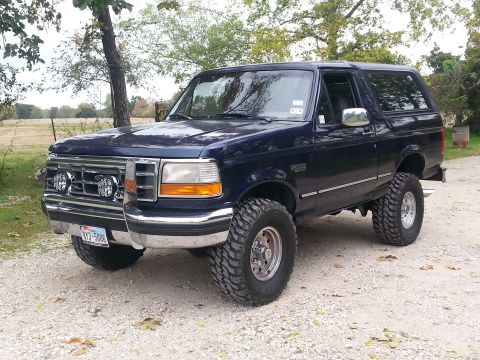 1995 Ford Bronco photo