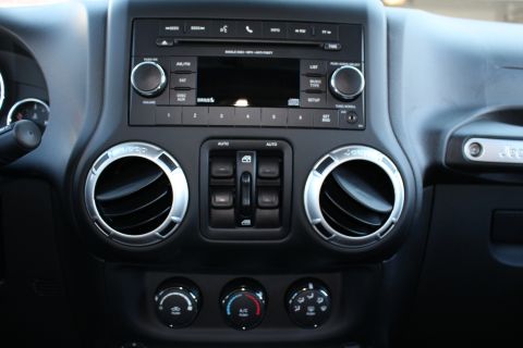 2014 Jeep Wrangler - 2014 Jeep Rubicon Unlimited JKUR