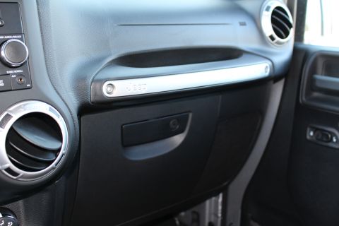 2014 Jeep Wrangler - 2014 Jeep Rubicon Unlimited JKUR