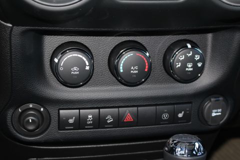 2014 Jeep Wrangler - 2014 Jeep Rubicon Unlimited JKUR