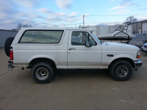 1996 Ford Bronco photo
