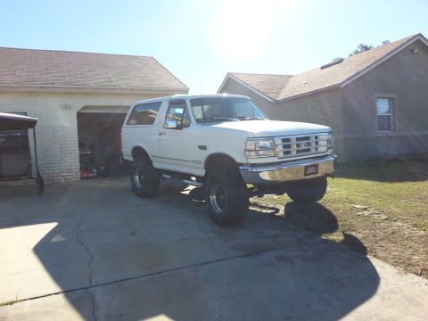 1993 Ford Bronco photo
