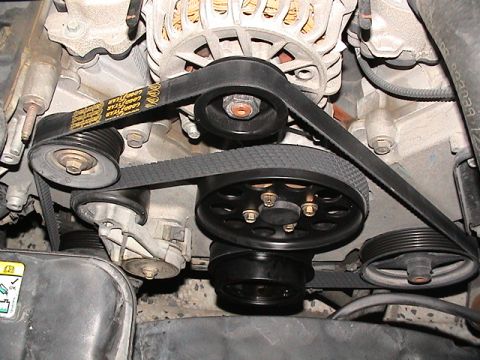 2002 Lincoln Town Car - Steeda Pulley's & Goodyear Gator Belt