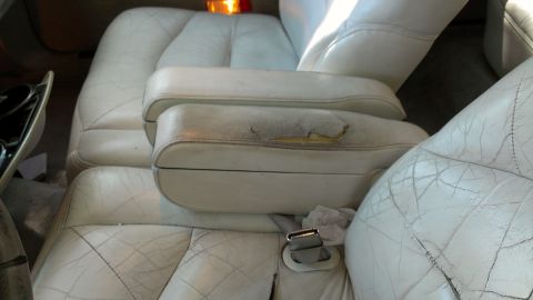 1996 Lincoln Town Car - Ugly dirty armrests....