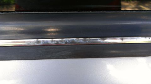 1996 Lincoln Town Car - pitting chrome