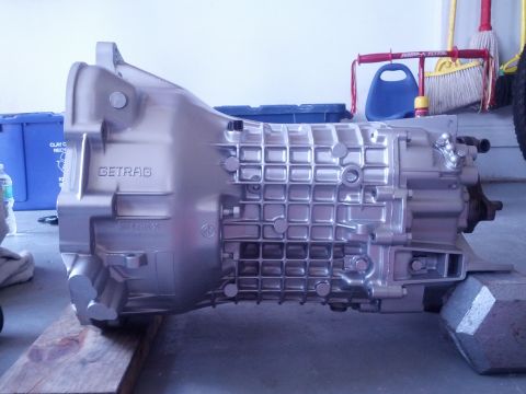 1989 BMW 3 Series - A silver Getrag 260 transmission is shown, not a 1989 BMW 3 Series.