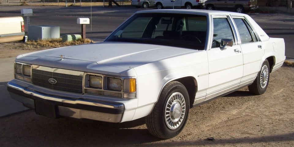 1991 Ford Crown Victoria LTD “Victoria”
