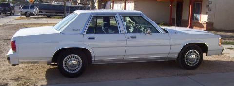1991 Ford Crown Victoria LTD photo