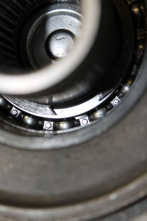 1995 Ford Bronco - Transfer case bearing detail, showing internal components and wear.