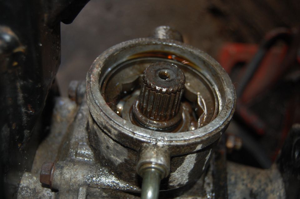 Steering rack input shaft with splines visible