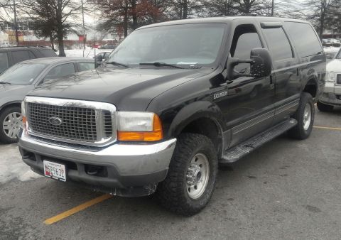 2001 Ford Excursion photo