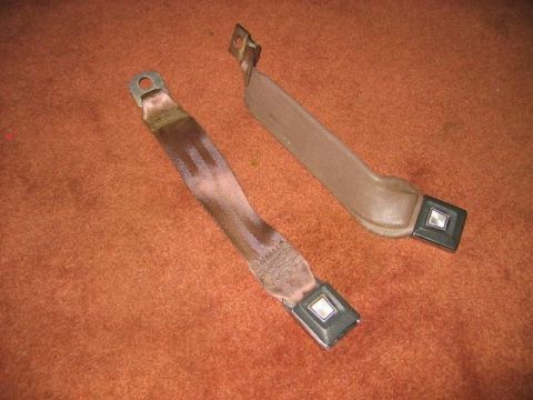 1992 Ford Bronco - Seat belts