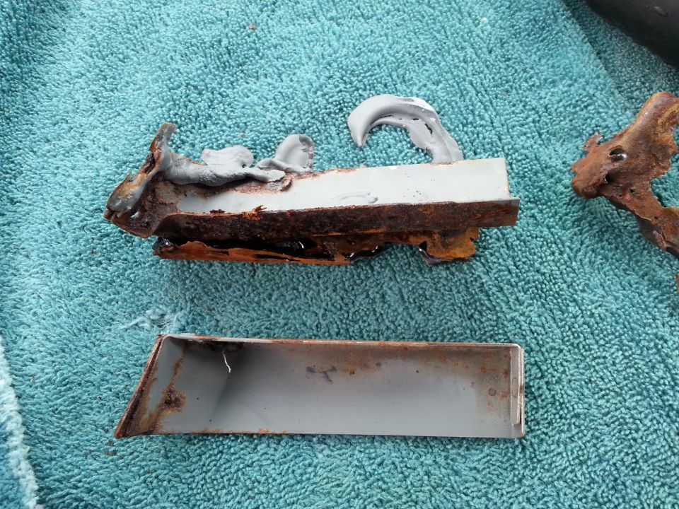 again, whoever did the repair before, did a piss poor prep job..
