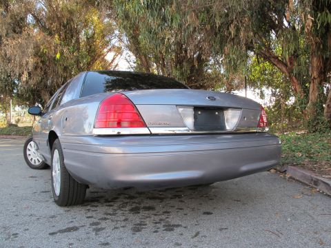 2006 Ford Crown Victoria photo