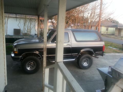 1992 Ford Bronco photo
