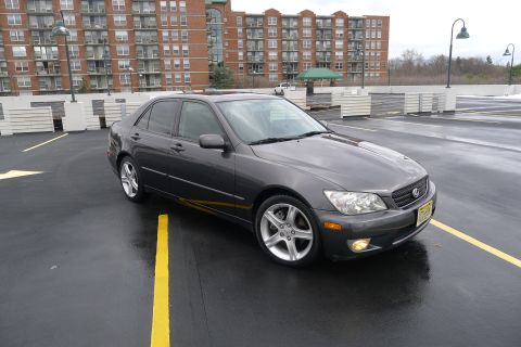 2002 Lexus IS 300 photo