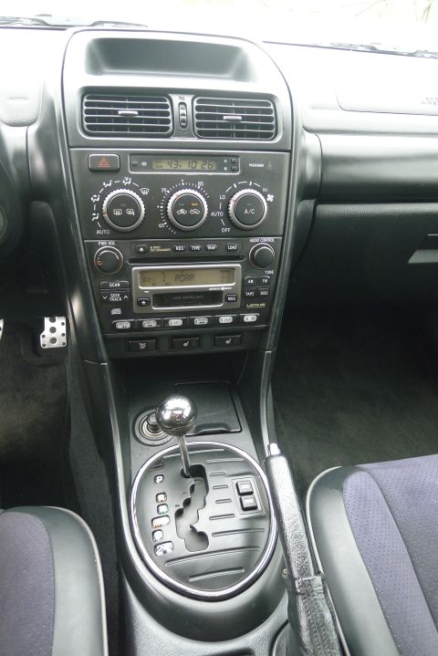 2002 Lexus IS 300 photo