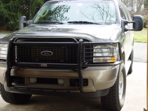 2003 Ford Excursion - Front view of a 2003 Ford Excursion, equipped with a Westin brush guard.