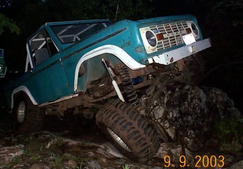 1970 Ford Bronco - night wheelin' on Full Size a 3+ trail