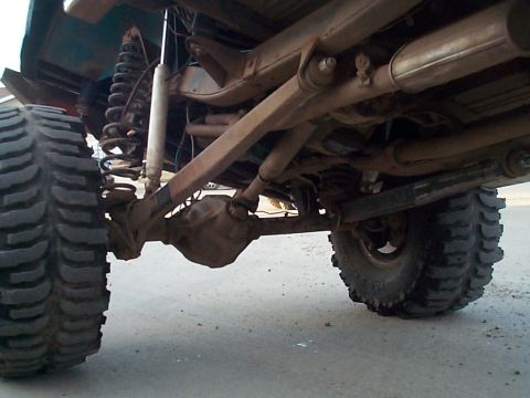 1970 Ford Bronco - view of lengthened radius arm
