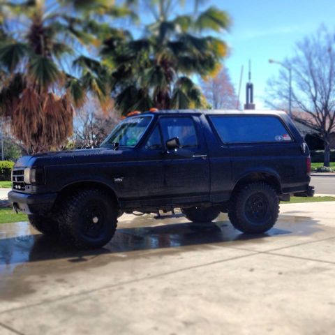 1990 Ford Bronco photo