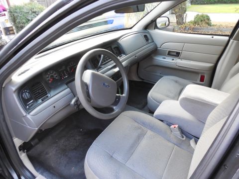 2007 Ford Crown Victoria photo
