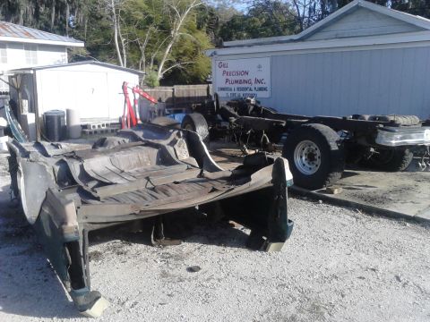 1996 Ford Bronco - Day 4: Got the body ripped off from the frame