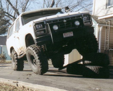 1980 Ford Bronco - I think this was an RTI around 760. Of course, with the spool I can drive right up and over.