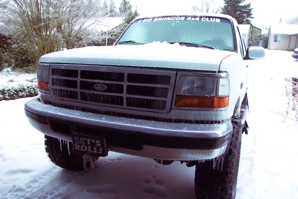 Ice Bronco (freezing rain) (1/7/2004)