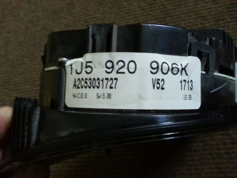 2002 Volkswagen Jetta - Close-up of a vehicle part with a label showing part numbers and codes.