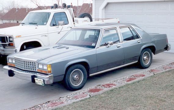 1984 Ford Crown Victoria LTD “Old Vic”