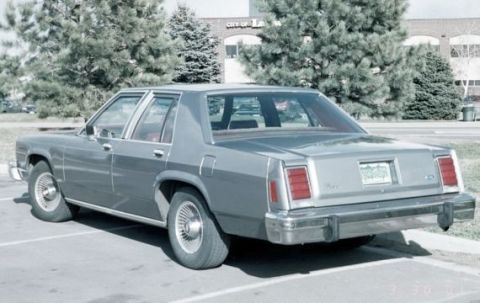 1984 Ford LTD Crown Victoria photo