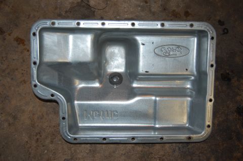 1994 Ford Bronco - Aluminum transmission oil pan with Ford logo and "HELLWIG" embossed. The registry claims it is from a 1994 Ford Bronco, but this is unconfi…