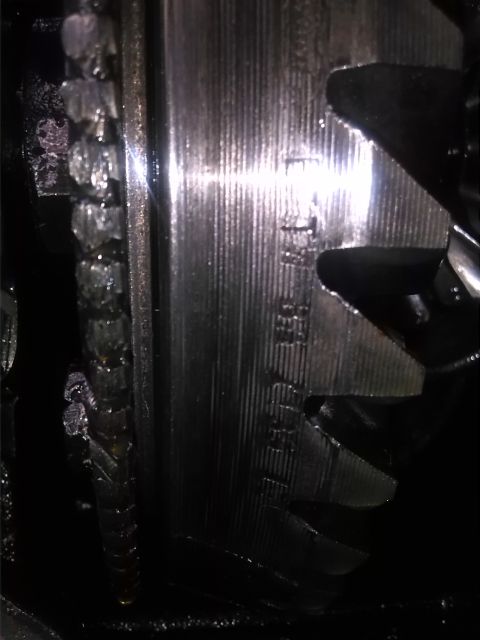 1992 Ford Bronco - Damaged differential gears show signs of wear and tear.