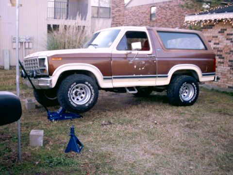 1980 Ford Bronco - Front left
