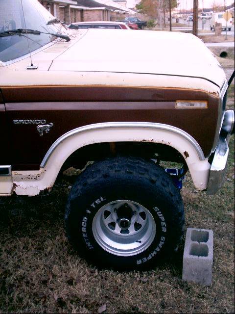 1980 Ford Bronco - Front Right