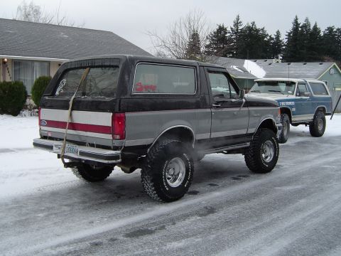 1989 Ford Bronco - Went over to Todds