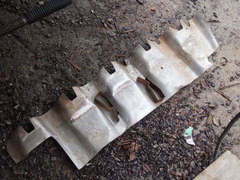 1983 Ford Bronco - After working around this shield for a while, I noticed how stupid-easy it is to R&I.