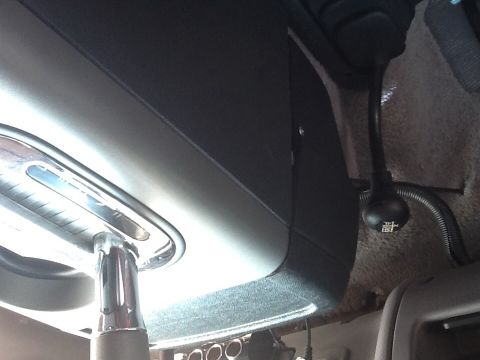 1995 Ford Bronco - Fits, but not perfect. Only held on with 1 screw on each side. Gotta do some more work on it