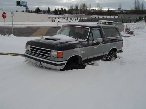 1989 Ford Bronco - Front veiw